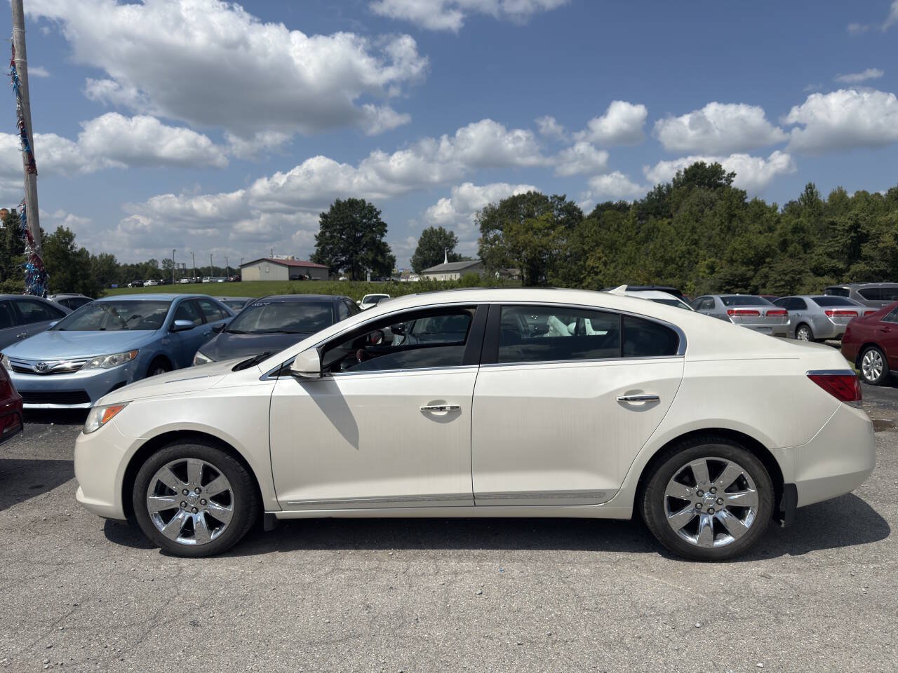 Used 2010 Buick LaCrosse CXL w/ Luxury Package AWD/4WD image 3