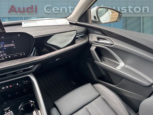 New 2025 Audi Q5 Premium Plus image 28