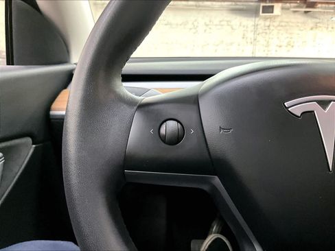 Used 2020 Tesla Model Y Long Range AWD/4WD image 21