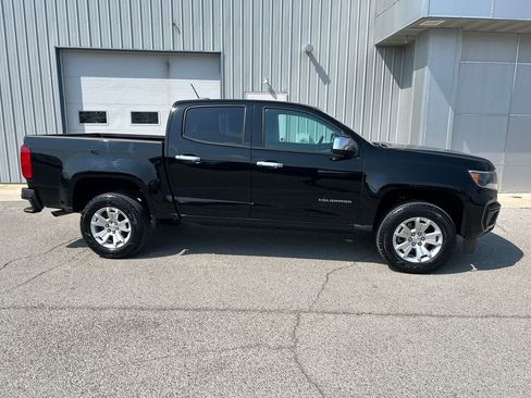 Used 2022 Chevrolet Colorado LT w/ LT Convenience Package image 8