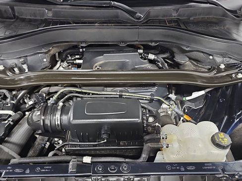 Used 2020 Ford Explorer Limited AWD/4WD image 9