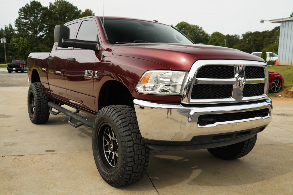 Used 2017 RAM 2500 Tradesman w/ Chrome Appearance Group AWD/4WD image 37
