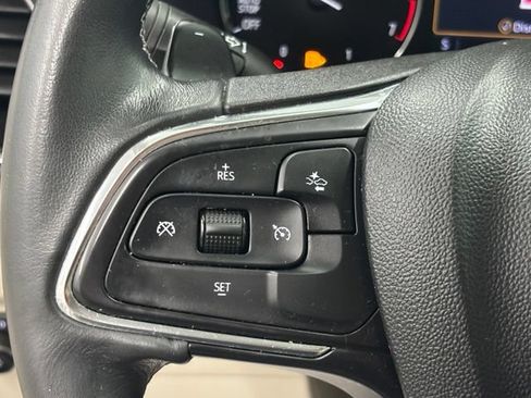 Used 2023 Buick Envision Preferred FWD image 23