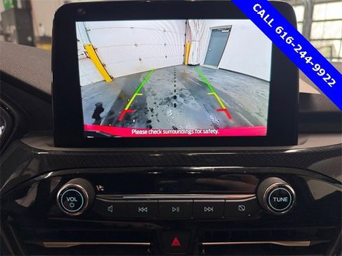 Used 2023 Ford Escape ST-Line image 17