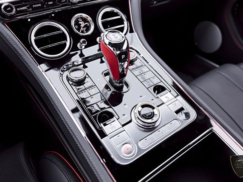 Used 2024 Bentley Continental GT AWD/4WD image 66