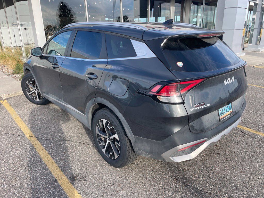 Used 2024 Kia Sportage EX AWD/4WD image 4