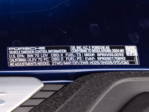 Certified 2024 Porsche 911 Carrera GTS RWD image 34