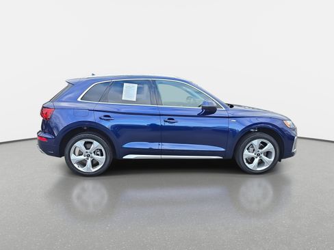 Certified 2023 Audi Q5 2.0T Premium Plus w/ Premium Plus Package image 4