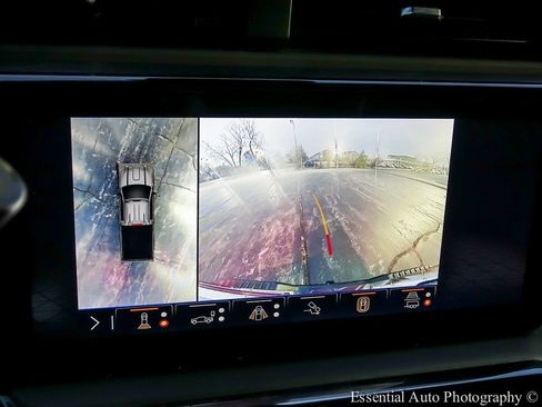 Used 2024 GMC Sierra 2500 AT4X image 17