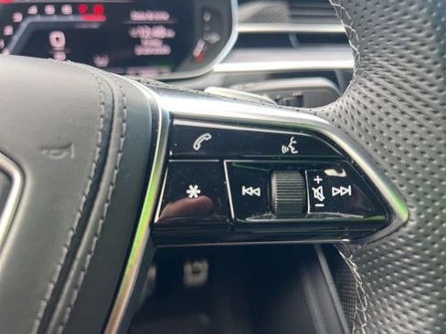 Used 2024 Audi S8 image 56