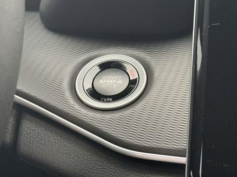 New 2025 Jeep Grand Cherokee L Altitude image 16