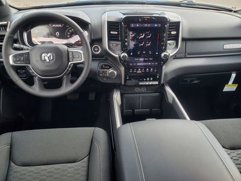 New 2026 RAM 1500 Big Horn AWD/4WD image 16