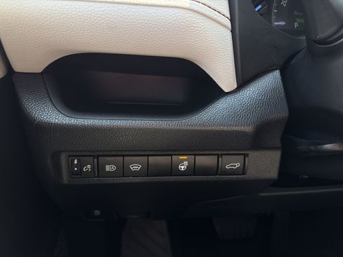 Used 2024 Toyota RAV4 XLE Premium w/ Weather Package AWD/4WD image 21