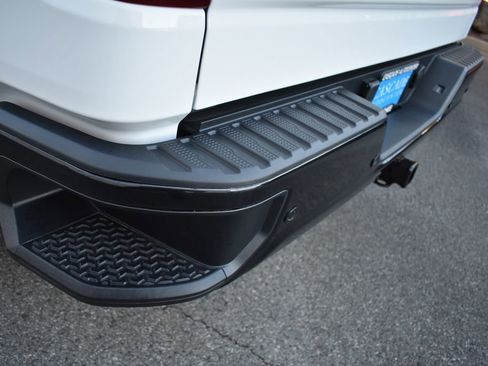 Certified 2025 Chevrolet Silverado 1500 ZR2 w/ Technology Package image 11