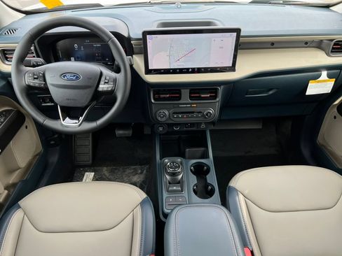 Used 2026 Ford Maverick Lariat w/ 4K Tow Package AWD/4WD image 3