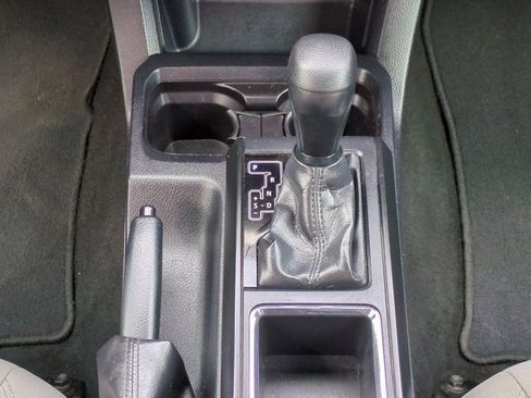 Used 2019 Toyota Tacoma SR5 image 19