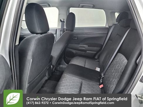 Used 2025 Mitsubishi Outlander Sport ES AWD/4WD image 30