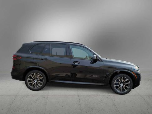 Used 2026 BMW X5 M60i AWD/4WD image 9