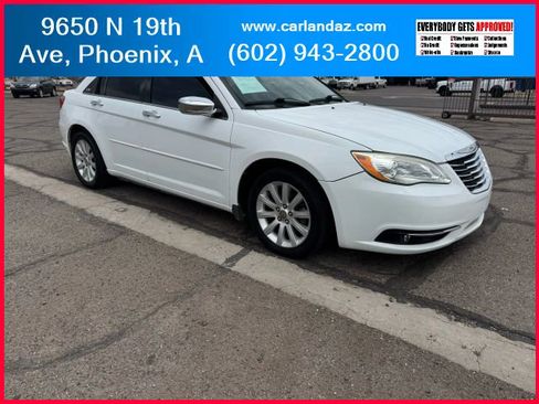 Used 2013 Chrysler 200 Limited image 2