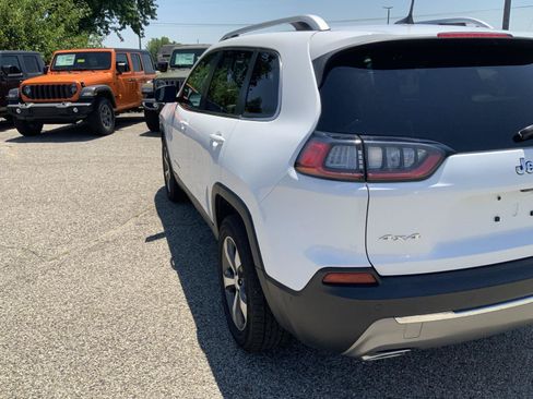 Used 2021 Jeep Cherokee Limited w/ Elite Package AWD/4WD image 17