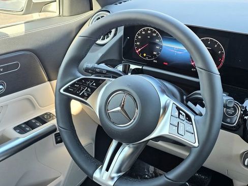 New 2026 Mercedes-Benz GLA 250 4MATIC image 28