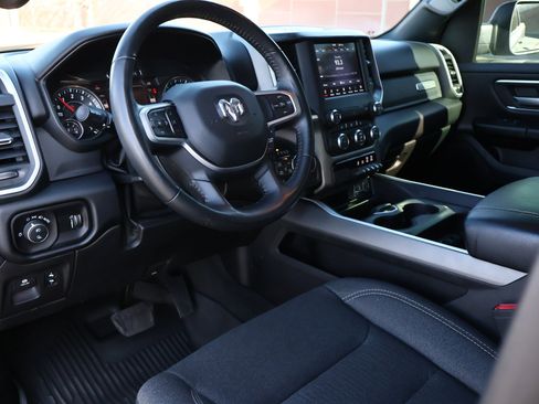 Used 2020 RAM 1500 Big Horn image 3