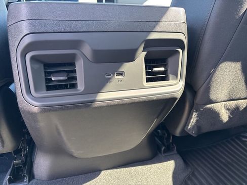 Used 2025 Chevrolet Silverado 1500 RST AWD/4WD image 18