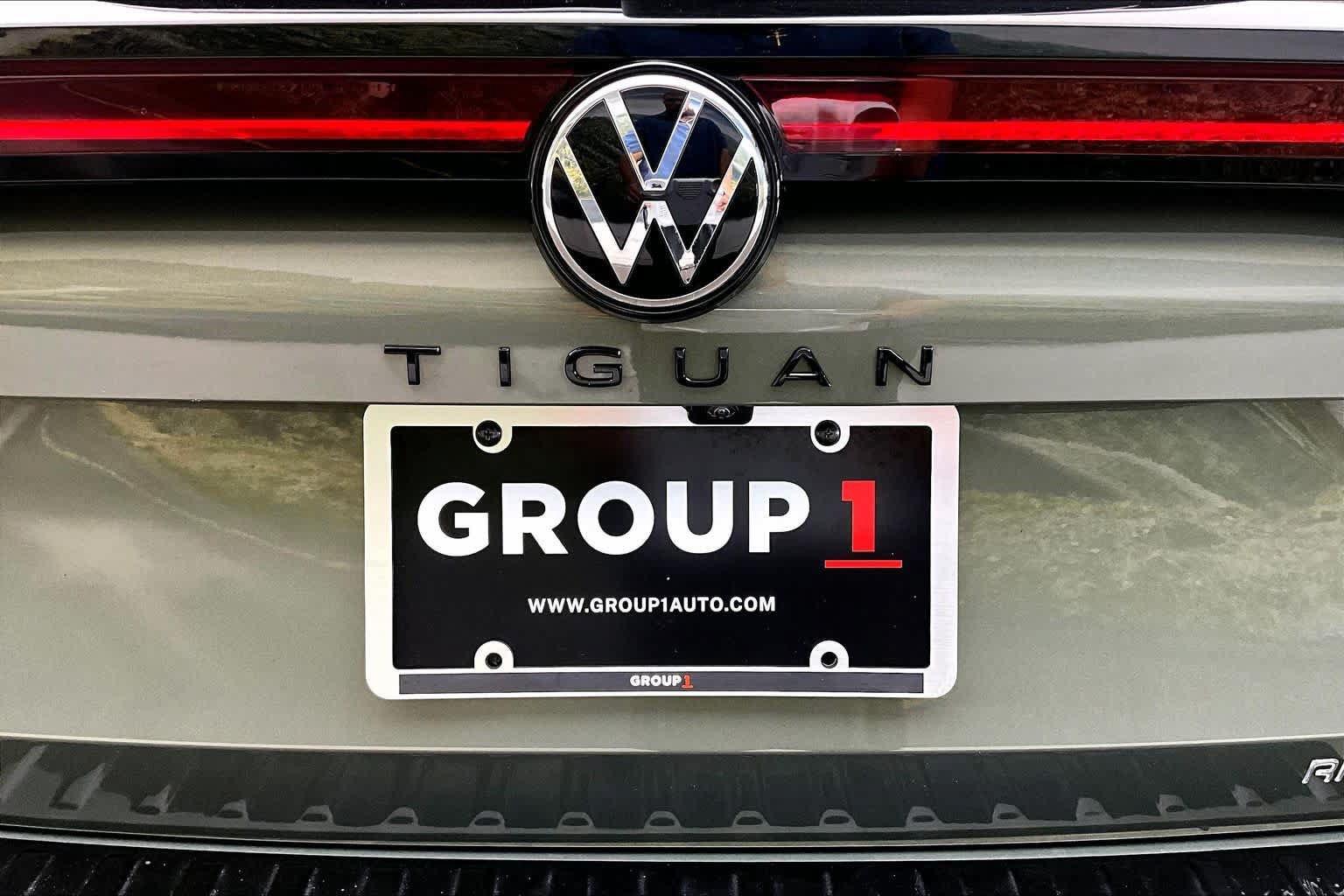 Used 2026 Volkswagen Tiguan SE R-Line FWD image 10