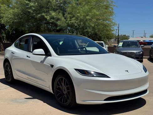Used 2026 Tesla Model 3 AWD/4WD image 4