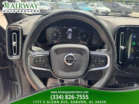 Used 2020 Volvo XC40 T5 R-Design AWD/4WD image 17