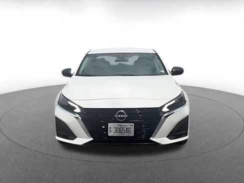 Used 2025 Nissan Altima 2.5 SV image 7