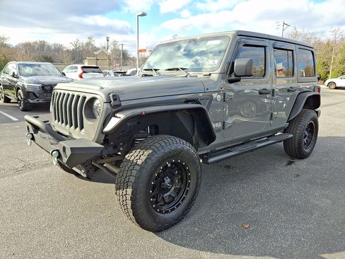 Used 2020 Jeep Wrangler Unlimited Sport S image 3