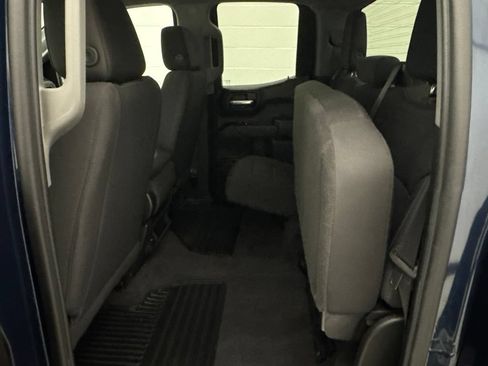 Used 2020 Chevrolet Silverado 1500 Custom w/ Custom Value Package AWD/4WD image 32