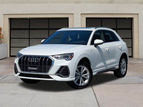 Used 2025 Audi Q3 2.0T Premium w/ Convenience Package AWD/4WD image 3