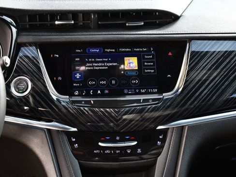 Used 2025 Cadillac XT6 Premium Luxury image 20