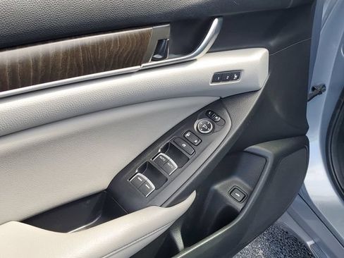 Used 2019 Honda Accord EX-L image 10