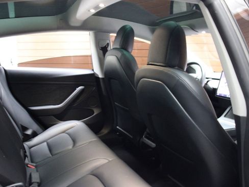 Used 2023 Tesla Model 3 Standard Range image 56