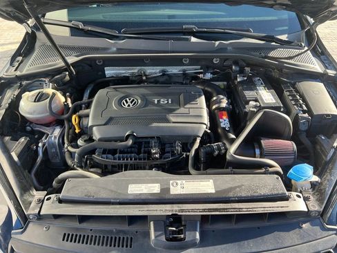 Used 2017 Volkswagen GTI Sport image 21