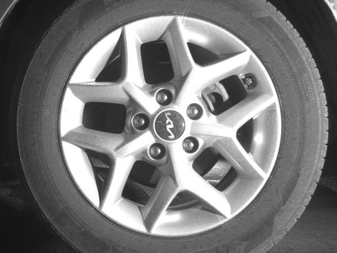 Used 2025 Kia Soul LX w/ LX Technology Package image 14