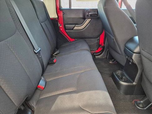 Used 2014 Jeep Wrangler Unlimited Sport w/ Quick Order Package 24S AWD/4WD image 21