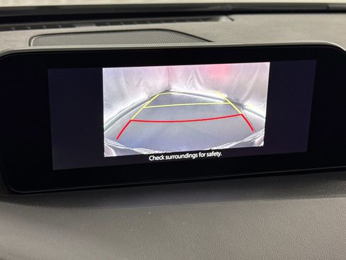 Used 2021 MAZDA MAZDA3 s FWD image 24