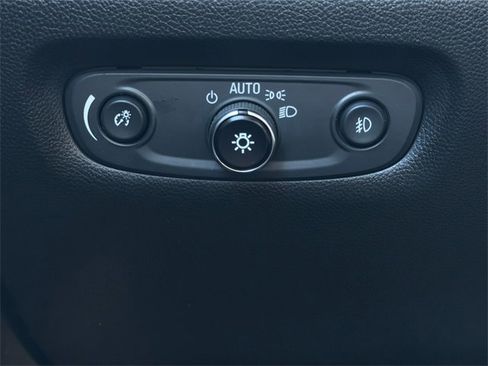 Used 2021 Chevrolet Traverse Premier w/ Redline Edition image 19