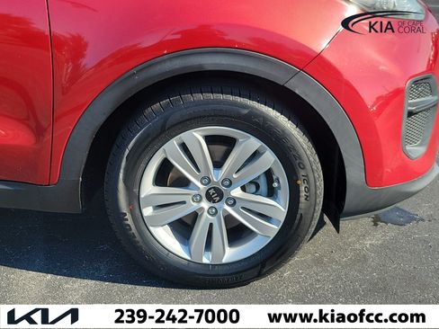 Used 2018 Kia Sportage LX FWD image 7