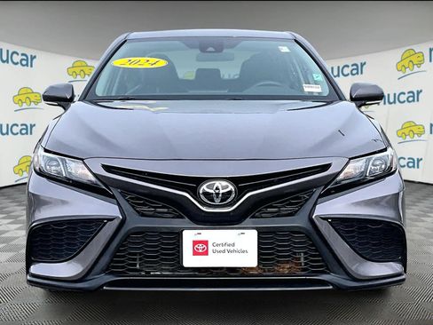 Used 2024 Toyota Camry SE image 2