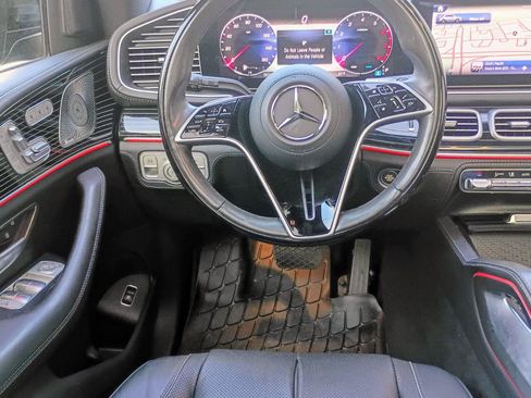 Used 2024 Mercedes-Benz GLE 450 4MATIC image 11