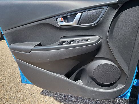 Used 2022 Hyundai Kona SEL w/ Convenience Package image 26