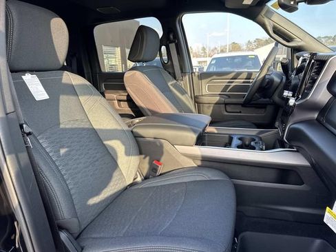 New 2026 RAM 2500 Big Horn AWD/4WD image 14