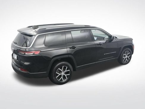 Used 2023 Jeep Grand Cherokee L Limited AWD/4WD image 34
