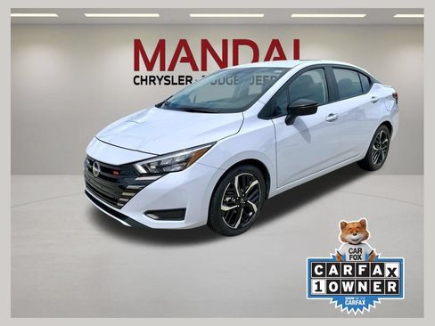 Used 2025 Nissan Versa SR FWD image 1