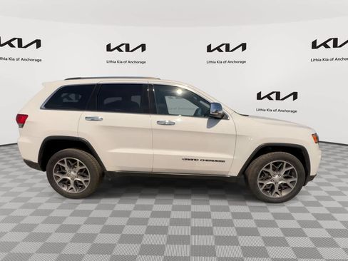 Used 2019 Jeep Grand Cherokee Limited AWD/4WD image 9